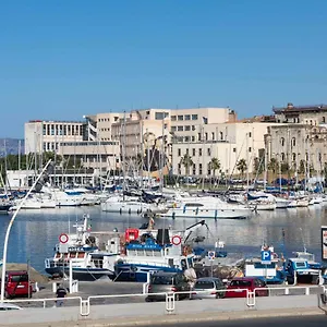 appartamenti-porto-antico-la-cala.sicilyhotelsitaly.net/